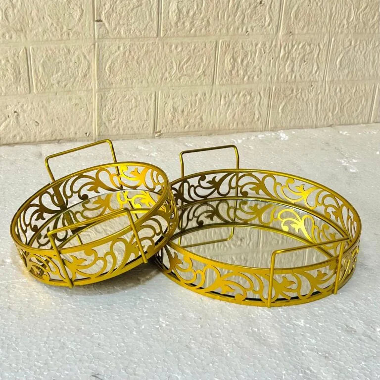 ✨ Aiza's Round Set of 2 Cosmetics &amp; Serving Trays